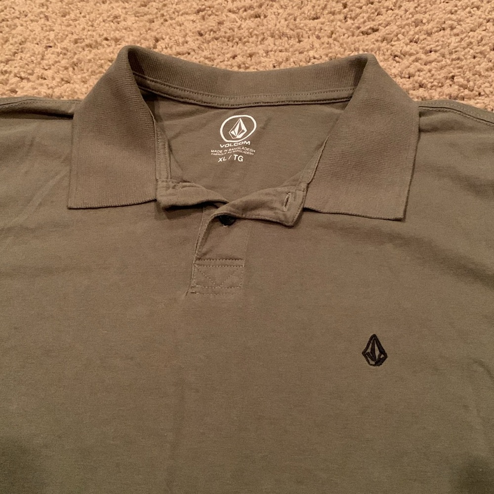 Volcom 4 pack BUNDLE different colors - Picture 6 of 8